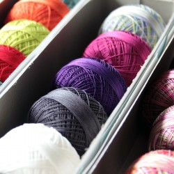 Lizbeth - Nr. 80 - Ensfarvet